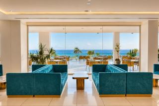 King Evelthon Beach Hotel & Resort - 4