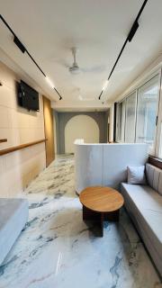 hotel the leora - 1