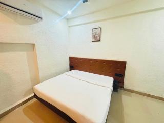 Hotel O Adarsh - 4
