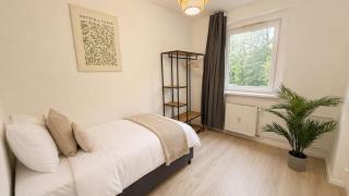 Apartment für Berufstätige mit 5 Einzelbetten, Smart TV, Küche, WIFI, Balkon, WaMa - 2