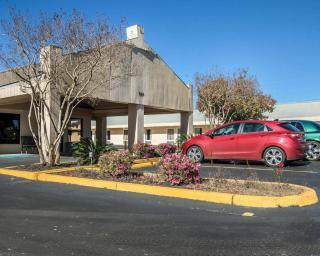 Rodeway Inn & Suites Brookhaven - 4