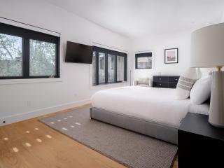 RMR: Tram Tower 5 Condo in Teton Village - 4