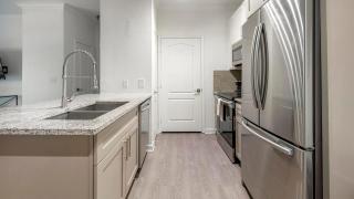 Landing Stunning 1BD Gym Clubhouse - 2