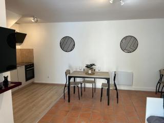Le Saint Lubin - Vatan Cozy Apartment - 6