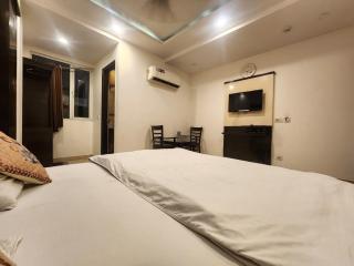 Oly Hotel Ruhaan Near New Delhi Railway Station - 3