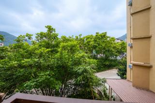 ALOHA On The Ganges 1BHK Garden & Parking Facing 221 - 4