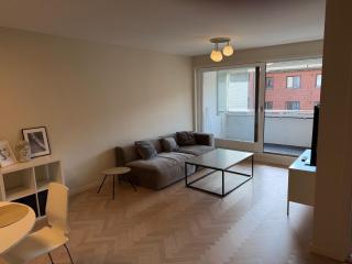 Modern and centrally located apartment with 2 bedrooms and a garage space with EV charger - 3