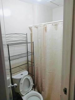 Tranquil Studio Retreat with Shared Pool in Davao City - 2