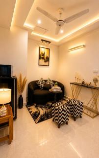 PARK HOUSE APARTMENTS -Gulberg III -AES Hosting - 2