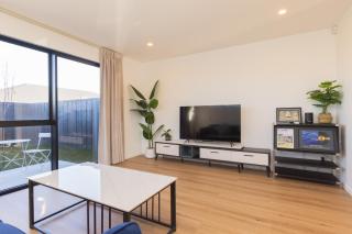 Brand New 2Bed2Bath By Playground Near Town Centre - 7