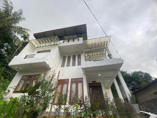 Kandy White Homestay - 0