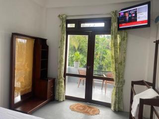 Kandy White Homestay - 4