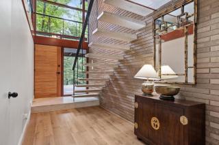 Mid-Century Estate, Sleeps 10, 2 Fireplaces - 9
