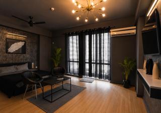 Dlf Relax inn Stays - 0