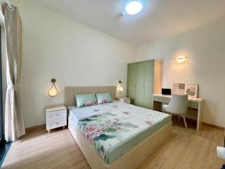 Hannah's Home - Aurora Residences - 7