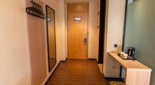 IU Hotel Zhengzhou Wenhua Road Sanquan Road Branch - 5