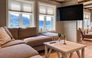 Gorgeous Home In Fiskåbygd With House A Panoramic View - 8