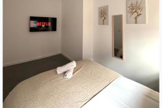 Sleeps8-FamilyFriendly-4Bed-CentralSheffield - 7
