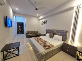 Apex Stays - Near Islamabad Airport - Family Apartment - Secure - 6