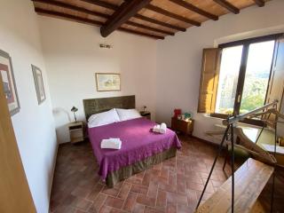 Rooms and Wine al Castello - 5