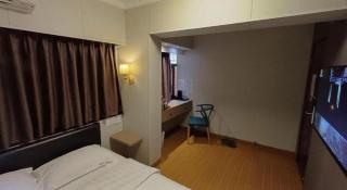 Holiday Hotel - 1