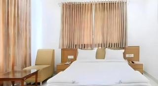 Sybaritic Suites - 3