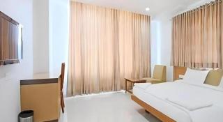 Sybaritic Suites - 9
