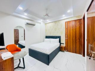 Hotel Aroha Nest 2 -Sec 34 Noida - 4