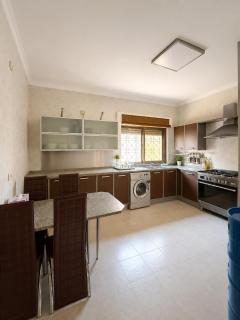 4 bedroom apartment for large families in Deir Ghbar - 9