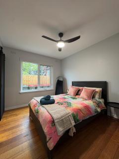Ground floor one bedroom apartment in South Yarra - 4
