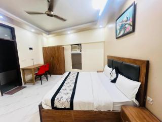 Hotel CLASSIC STAYZ - Hazrat Nizamuddin Railway Station - 2