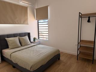 Into the Nest - Albion Mauritius - 7