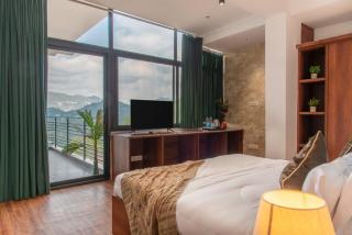 Royal apartment Hillcrest kasauli Restaurant Lift Rooftop self cooking 7o1827o7o3 - 5