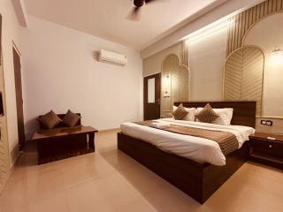 Hotel Majestic Heights - 0