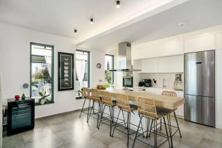 Luxury Villa Orizontes with Private Outdoor & Heated Indoor Pool, Hot Tub & Gym - 6