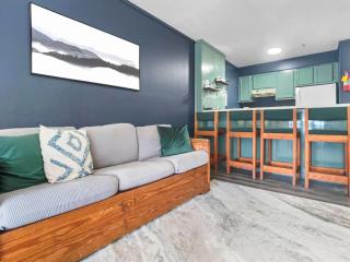 TOTW324 Stunning Views Ski In Out WiFi Slopeside - 5