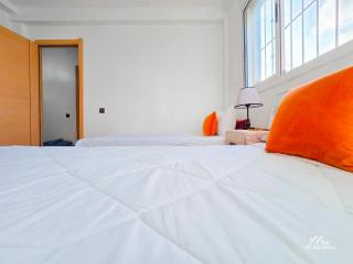 Oasis Agadir - 2 Beds, Premium Walk-In Shower - 2