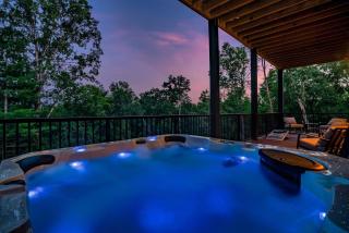6BR Luxe Oasis Indoor Pool Rooftop Sleeps 16 - 6