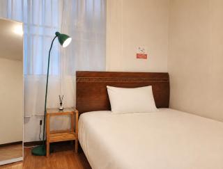 Quiet 2 BedRoom Stay 3 Queen Beds Washer and Dryer - 8