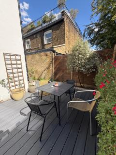 Brixton Hill- 2 Bed Flat - 1
