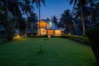 Saranvi Home Stay - 8