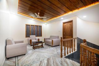 Saranvi Home Stay - 6