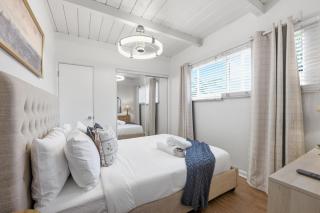 Stylish 2BR Home | Parking & AC | Near Downtown - 2