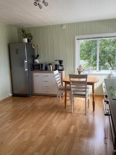 Waterfront Home with Mountain Views in Ballstad -  - 6