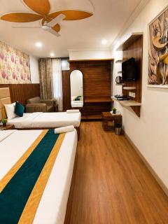 Hotel The RTS Plaza - 6