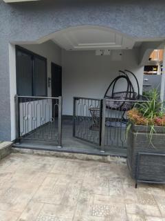 Ivy Boulevard Apartments - 9
