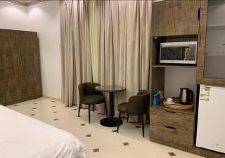 Friday Suites 3 - 2