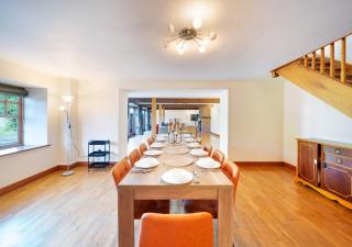Blackdike Barn - 7 Bedroom House with Garden - Wilton, Thetford - 1