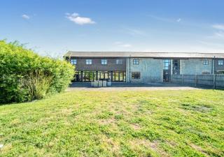 Blackdike Barn - 7 Bedroom House with Garden - Wilton, Thetford - 7