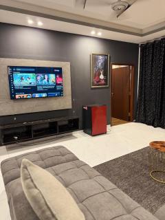 Two bed room fully furnished apartment kazani heights 2 Gulberg Green - 5